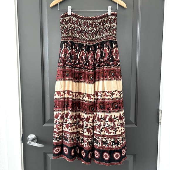 Anthropologie Band of Gypsies Smocked Strapless Bohemian Red Paisley Dress Med - Picture 2 of 5